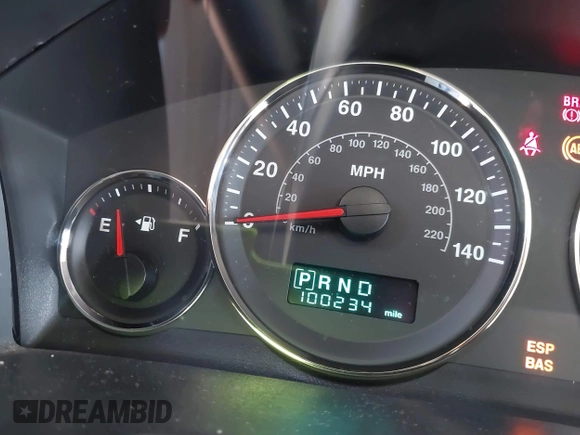 2006 Jeep Commander with VIN 1J8HG48K56C124311, listed as a IAAI auction lot 41587020 with 100,234 mi miles and . Bid and sale history available at DreamBid. Image 15.