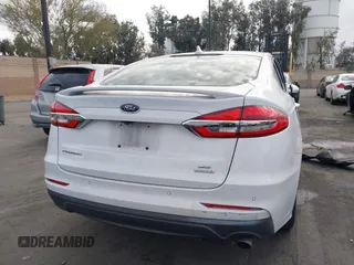 2019 Ford Fusion SE with VIN 3FA6P0HD7KR200699, listed as a IAAI auction lot 41686546 with 89,715 mi miles. Bid and sale history available at carsss.com. Image 16.