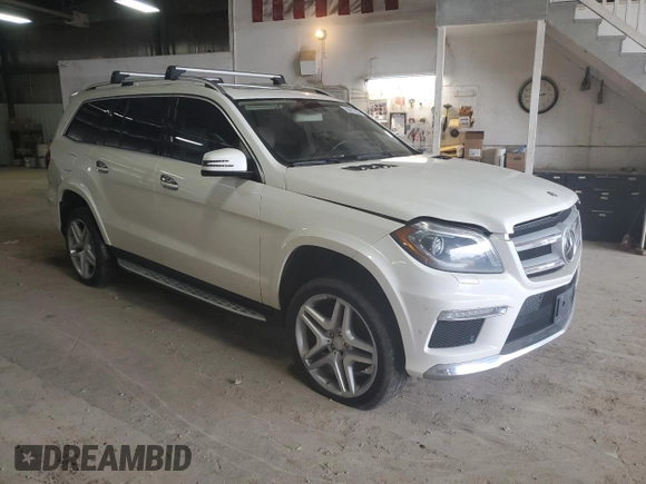 2013 Mercedes-Benz GL-Class GL 550 with VIN 4JGDF7DE8DA198319, listed as a Copart auction lot 67268094 with 177,699 mi miles and Clean Title. Bid and sale history available at carsss.com. Image 4.