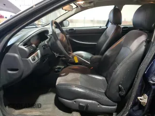 2005 Chrysler Sebring Touring z VIN 1C3EL56R15N688153, wystawiony jako Copart lot #42016615 z przebiegiem 139 993 mil mil oraz Szkody całkowita. Historia ofert i sprzedaży dostępna na DreamBid. Obrazek 7.