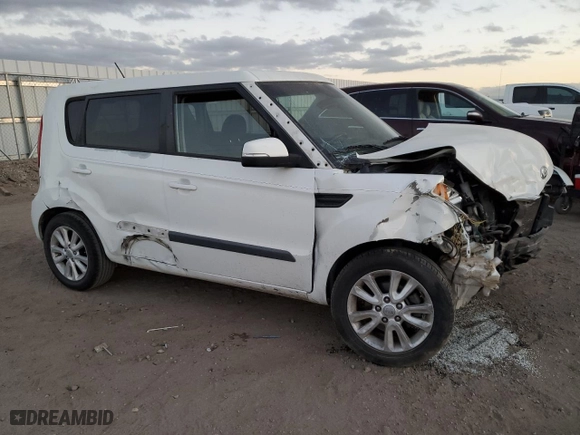 2013 Kia Soul + with VIN KNDJT2A6XD7535280, listed as a Copart auction lot 83844514 with 207,511 mi miles and Salvage Title. Bid and sale history available at carsss.com. Image 4.