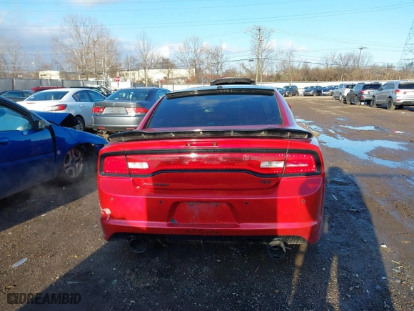 2011 Dodge Charger Road/Track with VIN 2B3CL5CT6BH571984, listed as a IAAI auction lot 41810361 with 188,780 mi miles. Bid and sale history available at carsss.com. Image 17.
