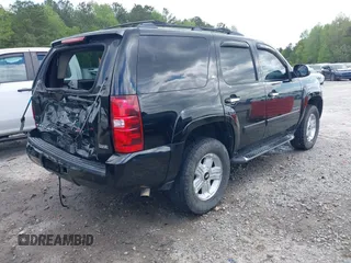 2007 Chevrolet Tahoe LT z VIN 1GNFK13097R388333, wystawiony jako IAAI lot #41948201 z przebiegiem 253 972 mil mil oraz . Historia ofert i sprzedaży dostępna na DreamBid. Obrazek 4.