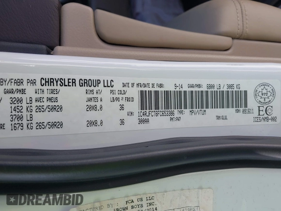 2015 Jeep Grand Cherokee Overland with VIN 1C4RJFCT6FC653386, listed as a IAAI auction lot 42084723 with 101,993 mi miles. Bid and sale history available at carsss.com. Image 9.