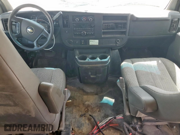 2014 Chevrolet Express Passenger LT с VIN 1GAZG1FGXE1106737, выставлен на аукционе Copart как лот 62956805 с пробегом 267 908 миль миль и Чистый • Clean title. История ставок и продаж доступна на DreamBid. Изображение 8.