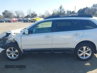 2014 Subaru Outback 2.5i Limited with VIN 4S4BRBMC8E3255253, listed as a IAAI auction lot 41890468 with 138,840 mi miles. Bid and sale history available at carsss.com. Image 14.