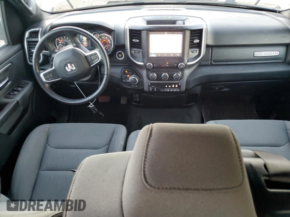 2022 Ram 1500 Big Horn z VIN 1C6SRFMT3NN453715, wystawiony jako Copart lot #85750684 z przebiegiem 17 104 mil mil oraz Szkoda całkowita • Salvage title. Historia ofert i sprzedaży dostępna na DreamBid. Obrazek 8.