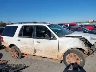 2009 Ford Expedition Limited z VIN 1FMFU19569EA64350, wystawiony jako IAAI lot #41375396 z przebiegiem Nie podano mil oraz . Historia ofert i sprzedaży dostępna na DreamBid. Obrazek 14.