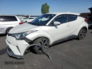 2018 Toyota C-HR XLE с VIN NMTKHMBX0JR000600, выставлен на аукционе Copart как лот 62759225 с пробегом 149 797 миль миль и Списание • Salvage title. История ставок и продаж доступна на DreamBid. Изображение 1.