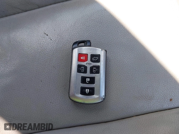 2013 Toyota Sienna XLE AAS with VIN 5TDYK3DC9DS304059, listed as a IAAI auction lot 41883196 with 170,842 mi miles and . Bid and sale history available at DreamBid. Image 11.