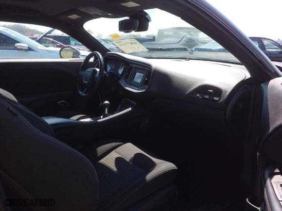 2015 Dodge Challenger R/T with VIN 2C3CDZAT2FH823343, listed as a IAAI auction lot 41877114 with 161,665 mi miles. Bid and sale history available at carsss.com. Image 5.
