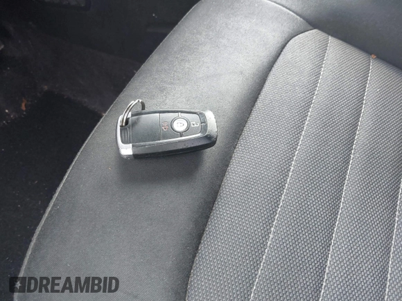 2020 Ford Edge SE с VIN 2FMPK3G95LBB32734, выставлен на аукционе IAAI как лот 42375719 с пробегом 78 000 миль миль и . История ставок и продаж доступна на DreamBid. Изображение 11.