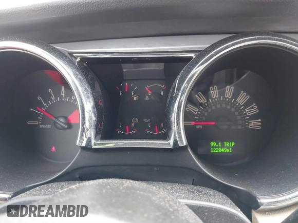 2006 Ford Mustang GT Deluxe with VIN 1ZVHT85H265254423, listed as a IAAI auction lot 41482622 with 122,049 mi miles. Bid and sale history available at carsss.com. Image 7.