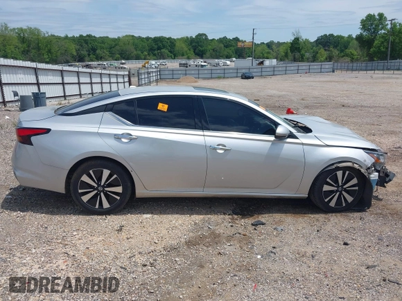 2019 Nissan Altima 2.5 SL with VIN 1N4BL4EV8KC213510, listed as a IAAI auction lot 39266155 with 1 mi miles. Bid and sale history available at carsss.com. Image 13.