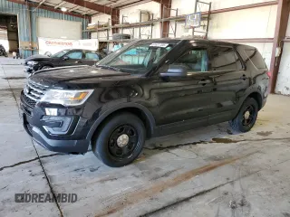 2017 Ford Police Interceptor Utility z VIN 1FM5K8AR3HGD60017, wystawiony jako Copart lot #61681705 z przebiegiem 157 845 mil mil oraz Czysty tytuł • Clean title. Historia ofert i sprzedaży dostępna na DreamBid. Obrazek 1.