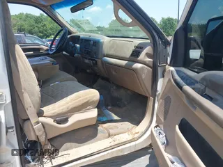 2000 Ford F-350 XL with VIN 1FTSW31F1YED74367, listed as a IAAI auction lot 42487218 with 464,228 mi miles and . Bid and sale history available at DreamBid. Image 5.