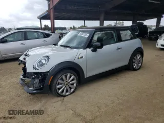 2021 MINI Hardtop Cooper SE with VIN WMWXP3C08M2N53266, listed as a Copart auction lot 50807505 with 16,529 mi miles and Salvage Title. Bid and sale history available at DreamBid. Image 1.