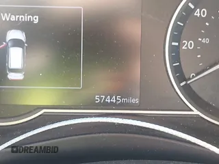 2019 Nissan Kicks SV z VIN 3N1CP5CU0KL550487, wystawiony jako IAAI lot #42130893 z przebiegiem 57 445 mil mil oraz . Historia ofert i sprzedaży dostępna na DreamBid. Obrazek 16.