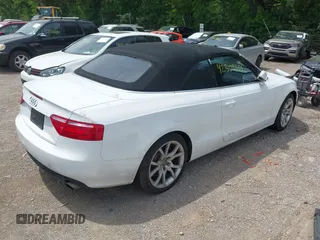 2011 Audi A5 Premium z VIN WAUCFAFH6BN018245, wystawiony jako IAAI lot #42309301 z przebiegiem 142 975 mil mil oraz . Historia ofert i sprzedaży dostępna na DreamBid. Obrazek 4.