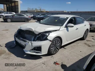 2023 Nissan Altima SV z VIN 1N4BL4DV6PN358560, wystawiony jako Copart lot #52423285 z przebiegiem 16 807 mil mil oraz Szkoda całkowita • Salvage title. Historia ofert i sprzedaży dostępna na DreamBid. Obrazek 1.