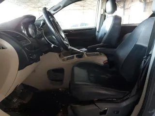 2018 Dodge Grand Caravan SXT with VIN 2C4RDGCG0JR327079, listed as a Copart auction lot 45591785 with 151,385 mi miles and Salvage Title. Bid and sale history available at carsss.com. Image 7.