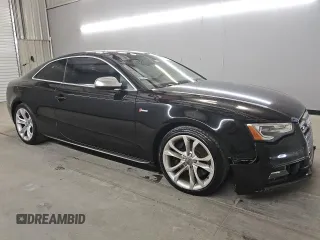 2016 Audi S5 Premium Plus with VIN WAUC4AFR2GA030406, listed as a Copart auction lot 47933805 with 126,162 mi miles and Clean Title. Bid and sale history available at carsss.com. Image 4.