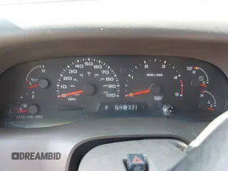 2003 Ford F-350 XL z VIN 1FTSW31P13EC48690, wystawiony jako IAAI lot #42100194 z przebiegiem Nie podano mil oraz . Historia ofert i sprzedaży dostępna na DreamBid. Obrazek 7.