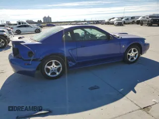 2004 Ford Mustang Standard with VIN 1FAFP40464F111564, listed as a Copart auction lot 43217855 with 180,895 mi miles and Clean Title. Bid and sale history available at carsss.com. Image 3.