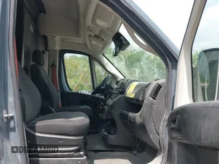 2022 Ram ProMaster Cargo with VIN 3C6MRVJG6NE112534, listed as a IAAI auction lot 42065900 with 80,679 mi miles and . Bid and sale history available at DreamBid. Image 5.