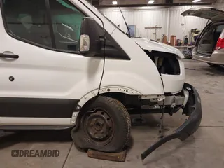 2019 Ford Transit Passenger XL with VIN 1FBZX2YM7KKA22871, listed as a IAAI auction lot 41721561 with 112,189 mi miles. Bid and sale history available at carsss.com. Image 19.