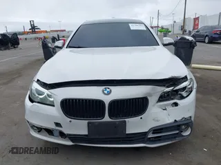 2015 BMW 5 Series 528i z VIN WBA5A5C56FD519995, wystawiony jako IAAI lot #41788365 z przebiegiem 114 306 mil mil oraz . Historia ofert i sprzedaży dostępna na DreamBid. Obrazek 6.