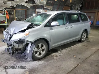 2017 Toyota Sienna LE Auto Access Seat with VIN 5TDKZ3DC9HS789021, listed as a Copart auction lot 56060705 with 113,138 mi miles and Non repairable. Bid and sale history available at DreamBid. Image 1.