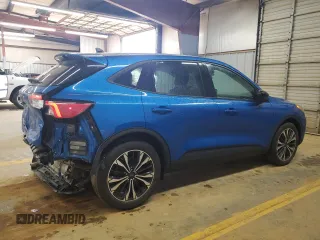 2021 Ford Escape SE with VIN 1FMCU0G61MUB00873, listed as a Copart auction lot 60718995 with 96,502 mi miles and Salvage title. Bid and sale history available at DreamBid. Image 3.