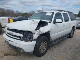 2005 Chevrolet Suburban LT z VIN 3GNEC16Z05G221875, wystawiony jako IAAI lot #41723132 z przebiegiem 253 542 mil mil oraz . Historia ofert i sprzedaży dostępna na DreamBid. Obrazek 2.