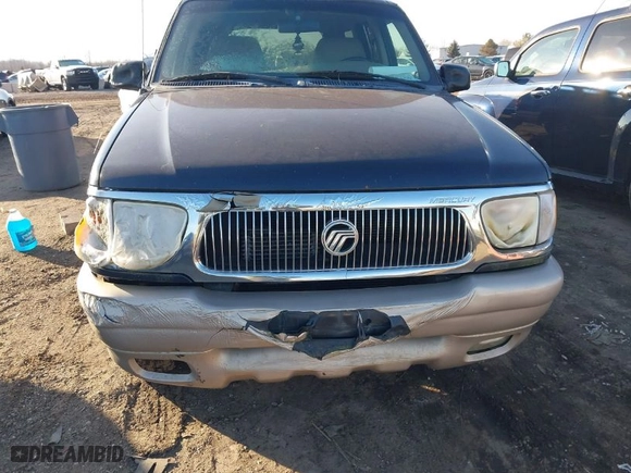 2000 Mercury Mountaineer with VIN 4M2ZU86P2YUJ06656, listed as a IAAI auction lot 41735862 with 200,263 mi miles. Bid and sale history available at carsss.com. Image 6.