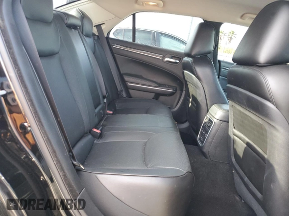 2022 Chrysler 300 Touring L with VIN 2C3CCADG9NH139553, listed as a Copart auction lot 50642475 with 55,895 mi miles and Salvage Title. Bid and sale history available at DreamBid. Image 10.