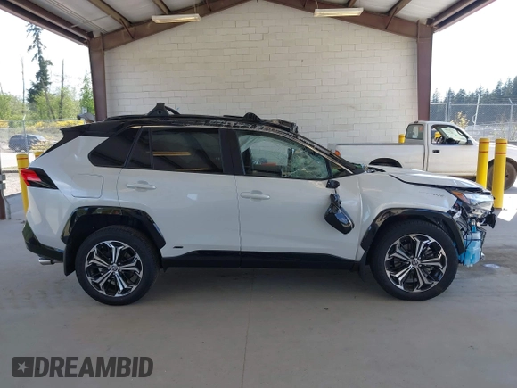2025 Toyota RAV4 XSE с VIN JTMEB3FV4SD251779, выставлен на аукционе IAAI как лот 42179222 с пробегом 692 миль миль и . История ставок и продаж доступна на DreamBid. Изображение 13.