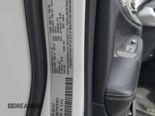 2023 Jeep Grand Cherokee Limited z VIN 1C4RJKBG7P8781671, wystawiony jako Copart lot #49783005 z przebiegiem 24 403 mil mil oraz Szkoda całkowita • Salvage title. Historia ofert i sprzedaży dostępna na DreamBid. Obrazek 16.