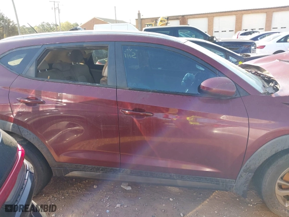 2016 Hyundai Tucson SE with VIN KM8J3CA44GU036318, listed as a IAAI auction lot 41920096 with 189,100 mi miles. Bid and sale history available at carsss.com. Image 13.