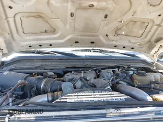2008 Ford F-250 XL z VIN 1FTSW21R18ED34925, wystawiony jako IAAI lot #42425506 z przebiegiem 232 672 mil mil oraz . Historia ofert i sprzedaży dostępna na DreamBid. Obrazek 10.