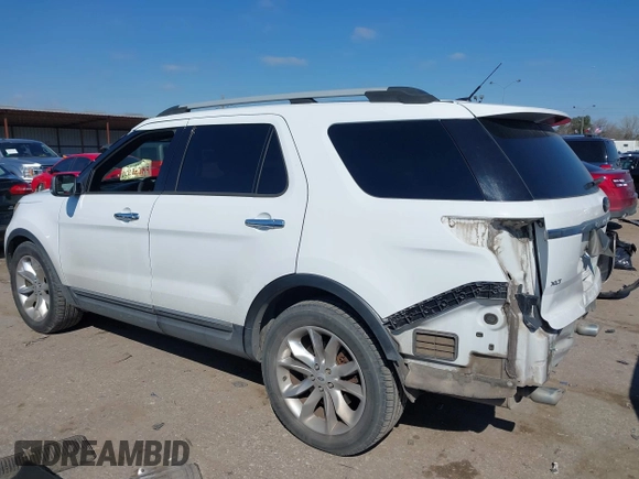 2014 Ford Explorer XLT with VIN 1FM5K7D84EGC20339, listed as a IAAI auction lot 41626166 with 172,956 mi miles and . Bid and sale history available at carsss.com. Image 3.