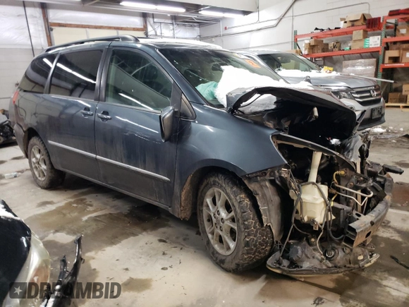 2006 Toyota Sienna XLE with VIN 5TDBA22C26S061865, listed as a Copart auction lot 84013334 with 0 mi miles and Salvage Title. Bid and sale history available at carsss.com. Image 4.