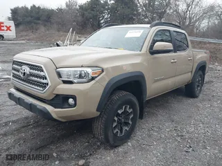2016 Toyota Tacoma SR with VIN 5TFCZ5AN9GX037771, listed as a IAAI auction lot 41575220 with 93,261 mi miles. Bid and sale history available at carsss.com. Image 17.