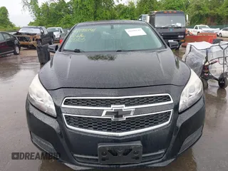2013 Chevrolet Malibu LT with VIN 1G11C5SA0DU115509, listed as a IAAI auction lot 42198141 with 9 mi miles and . Bid and sale history available at DreamBid. Image 14.