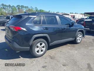 2021 Toyota RAV4 XLE with VIN 2T3W1RFV2MW107986, listed as a IAAI auction lot 41835348 with 103,450 mi miles. Bid and sale history available at carsss.com. Image 4.