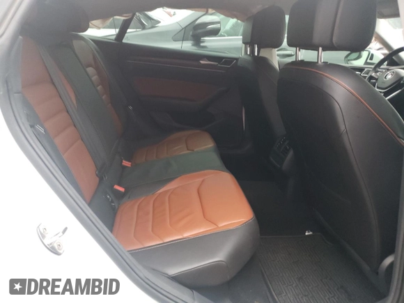 2019 Volkswagen Arteon z VIN WVWDR7AN3KE026821, wystawiony jako Copart lot #72192103 z przebiegiem 45 229 mil mil oraz . Historia ofert i sprzedaży dostępna na DreamBid. Obrazek 10.