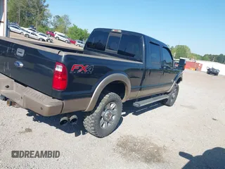 2014 Ford F-250 XL z VIN 1FT7W2BT2EEA24942, wystawiony jako IAAI lot #41955298 z przebiegiem 311 489 mil mil oraz . Historia ofert i sprzedaży dostępna na DreamBid. Obrazek 4.