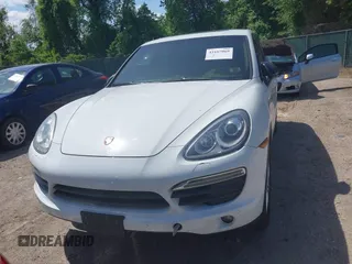 2012 Porsche Cayenne S z VIN WP1AB2A24CLA48791, wystawiony jako IAAI lot #42167069 z przebiegiem 133 819 mil mil oraz . Historia ofert i sprzedaży dostępna na DreamBid. Obrazek 12.