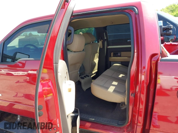 2013 Ford F-150 XL z VIN 1FTFW1ET2DFC79990, wystawiony jako IAAI lot #42252761 z przebiegiem 104 120 mil mil oraz . Historia ofert i sprzedaży dostępna na DreamBid. Obrazek 8.