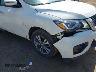 2017 Nissan Pathfinder SV with VIN 5N1DR2MM8HC667792, listed as a IAAI auction lot 41776454 with 185,467 mi miles. Bid and sale history available at carsss.com. Image 6.